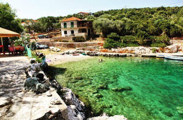 Ferienwohnung Faros Oasis Gdinj Exterior foto